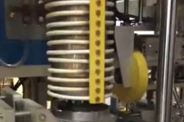 熱裝配現場視頻